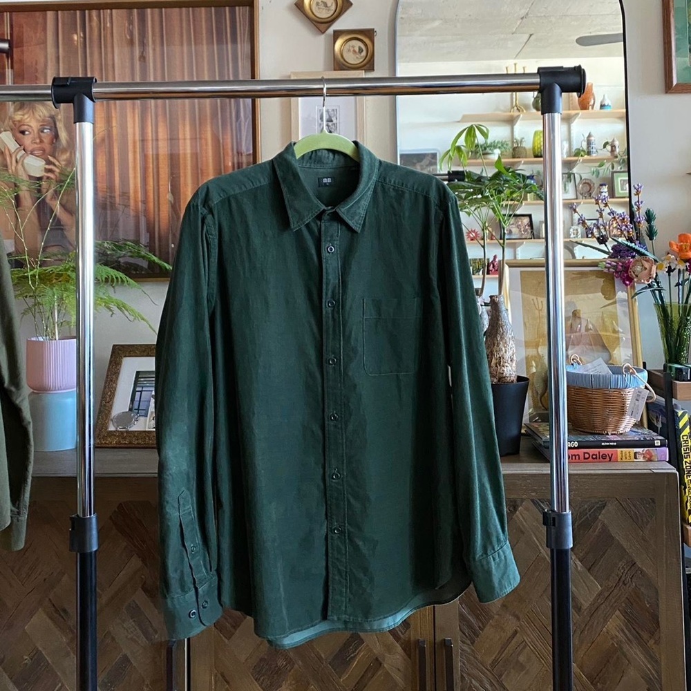 Uniqlo Forest Green Corduroy Button-Down Shirt Size XS